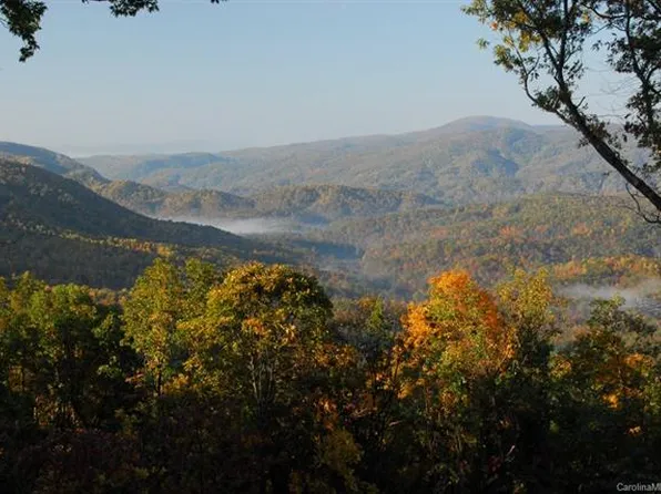 148 High Cliffs Trl, Black Mountain, NC 28711
