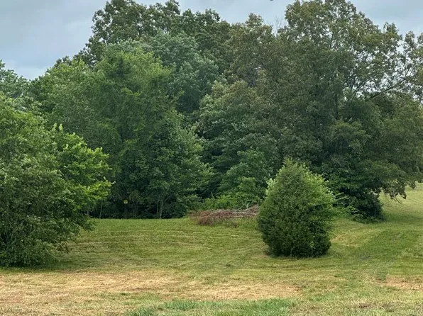 1 Allegre Rd, Elkton, KY 42220