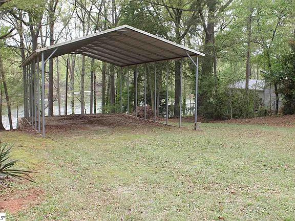 4th image of 602 Dogwood Ln