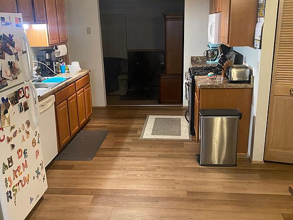 2nd image of 6726 Glenallen Ave