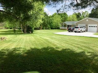 662 Keepsake Dr, Falling Waters, WV 25419