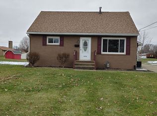 1004 Romary Ln, Louisville, OH 44641