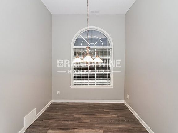 5th image of 9127 Berry Garden Cir S