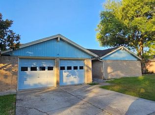 10611 Kirkwren Dr, Houston, TX 77089