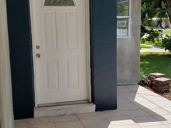 3rd image of 3145 SE Monte Vista St