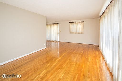 2nd image of 614 Wendover Dr