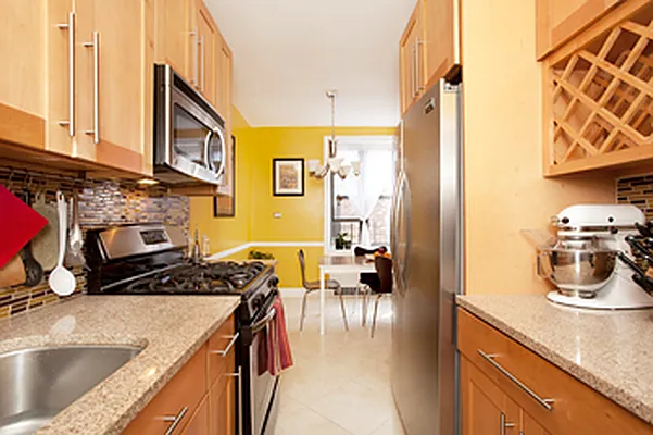 Sold by Brooklyn Hearth Realty | media 29