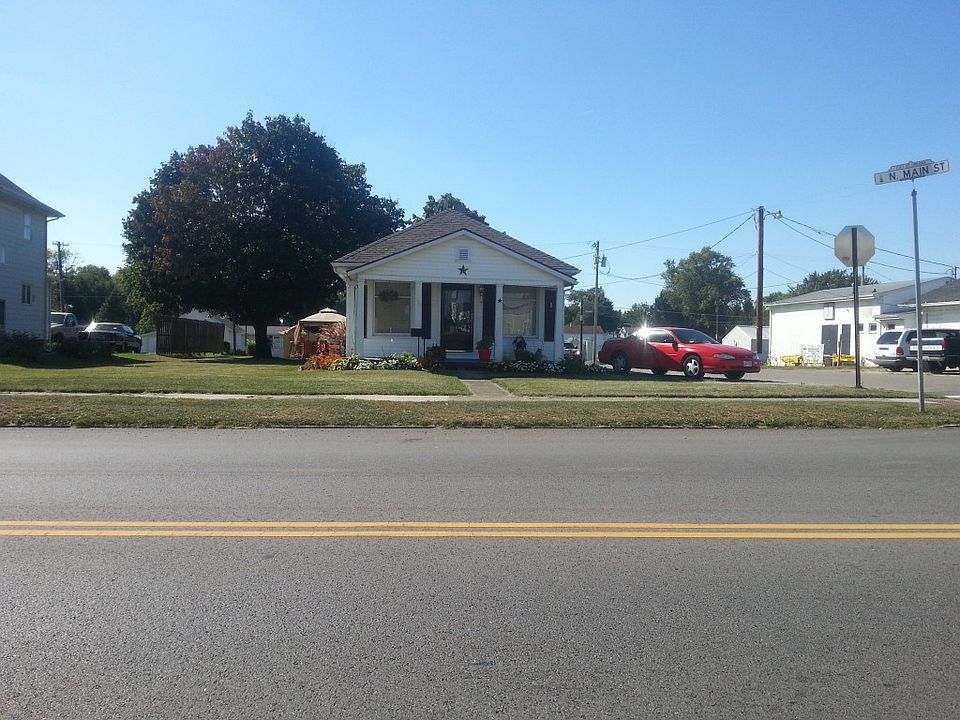1st image of 958 N Main St