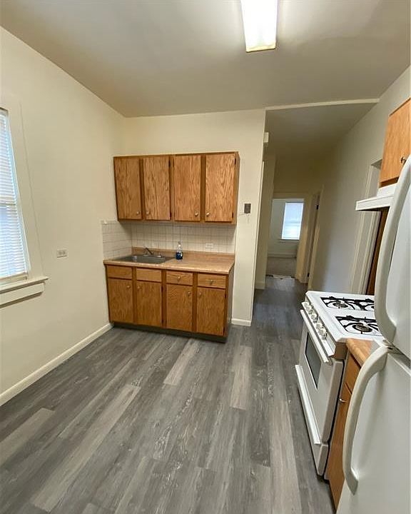 1st image of 261 Glenhill Ave Floor 2