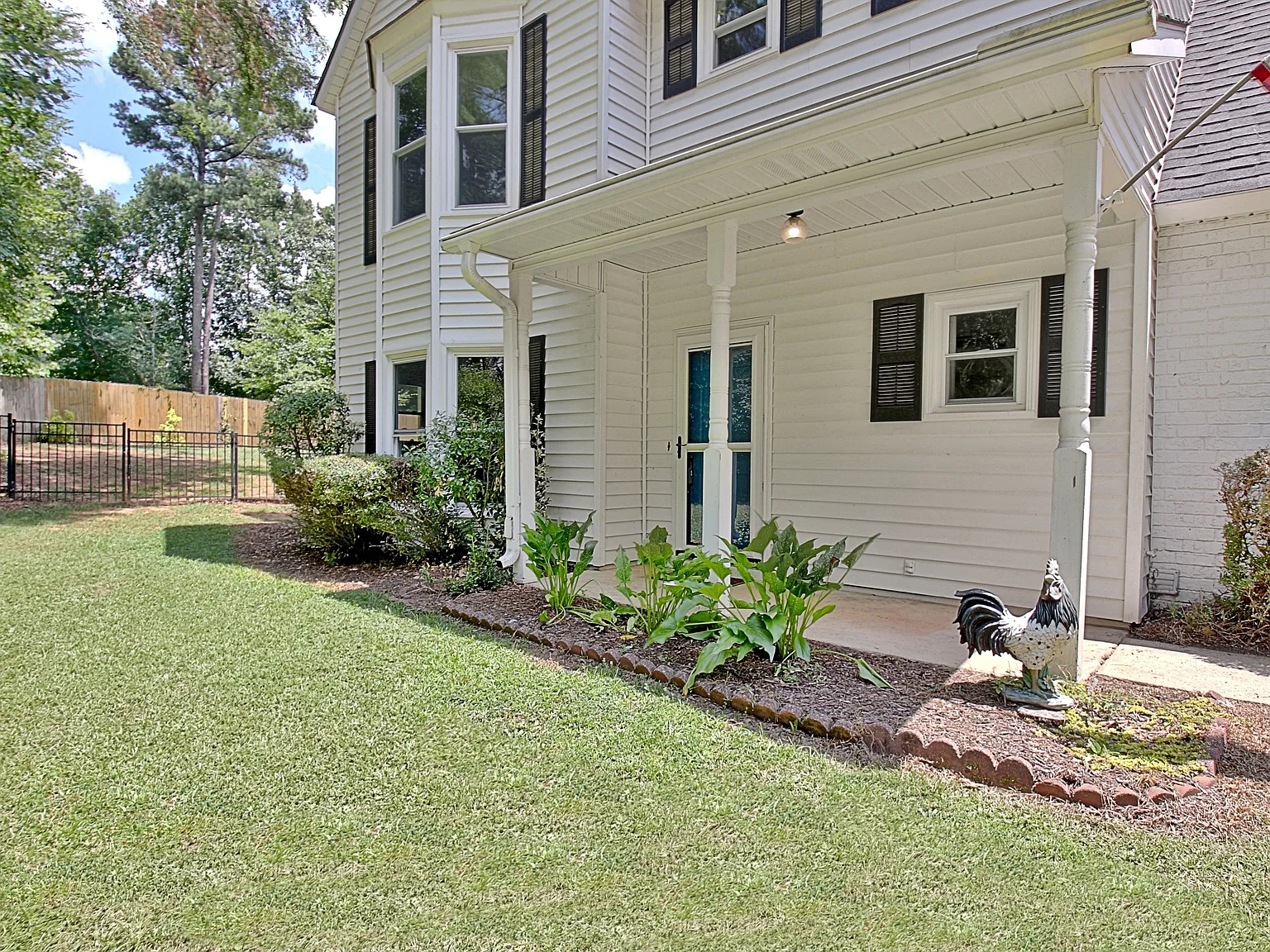 1359 Fischer Road - 1 — Photo 2