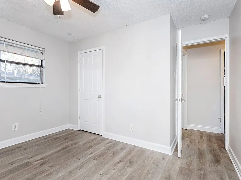 2314 14th St — Photo 23