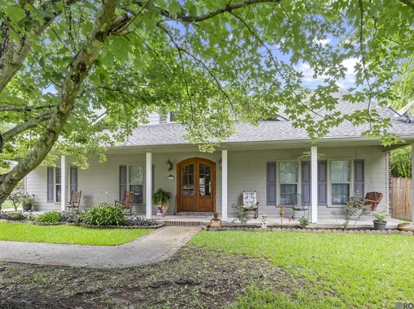 5047 Bozeman St, Zachary, LA 70791