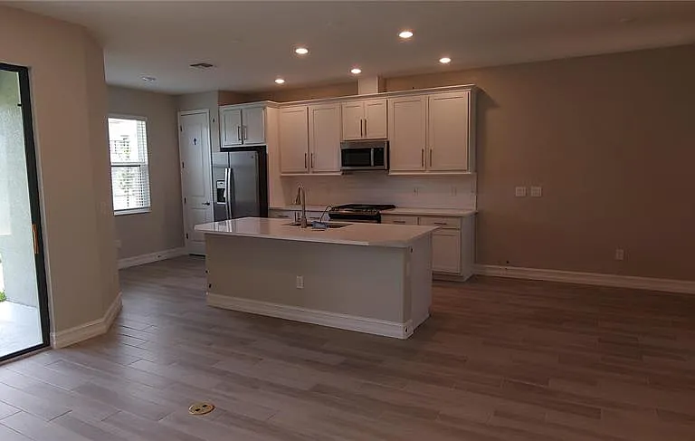 4712 Lagona Ln — Photo 24