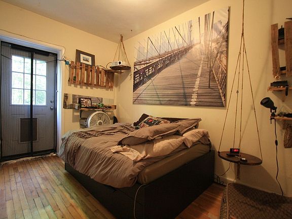 5th image of 217 Saint Johns Pl APT 2B