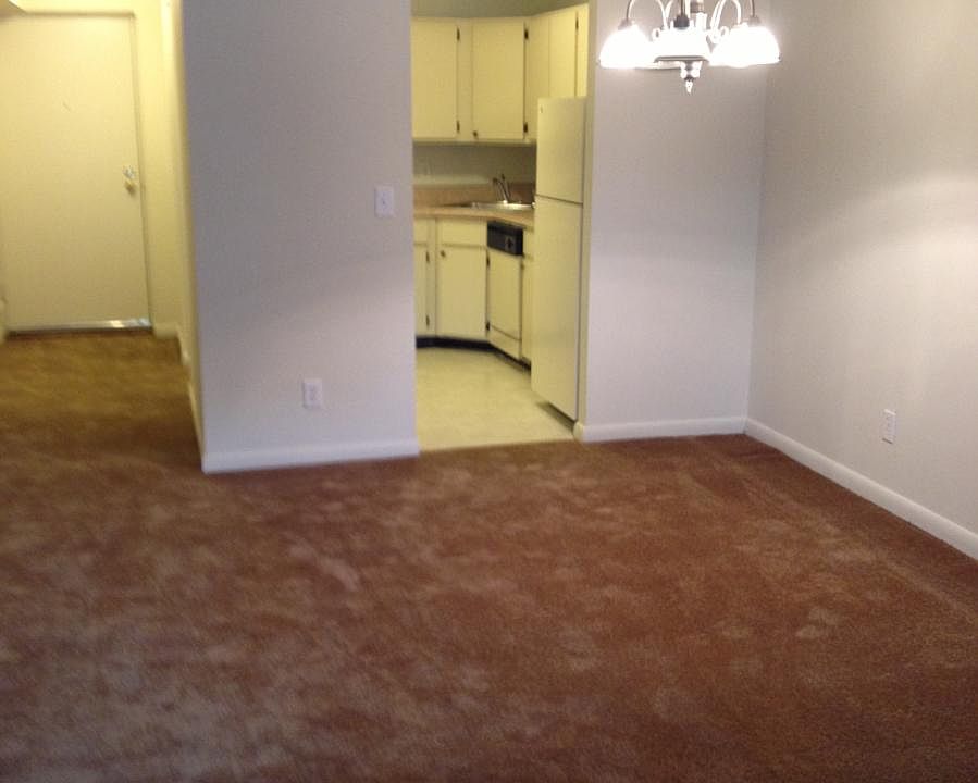 2nd image of 11 Bassett St APT A5