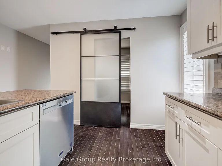 151 Norwich Ave — Photo 28