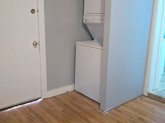 3rd image of 4558 S Justine St #10538728
