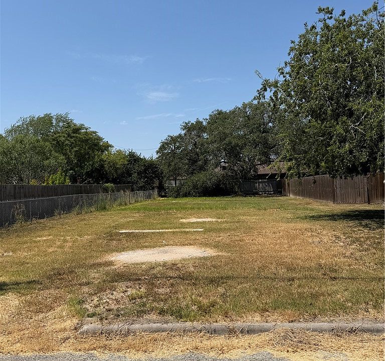 1st image of 720 Avenue G