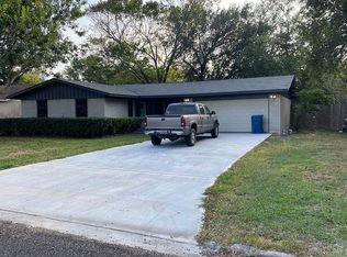 1017 N San Antonio St, Port Lavaca, TX 77979