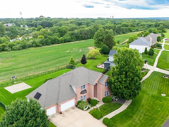 3rd image of 1801 Winged Foot Dr