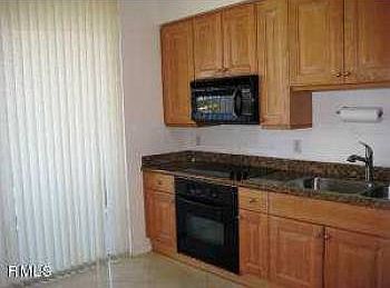 3rd image of 4240 Galt Ocean Dr APT 406