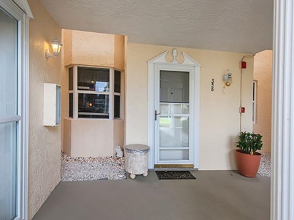 3rd image of 358 Grove Isle Cir #358