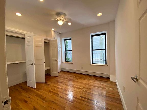 4th image of 113 W 106th St APT 1b