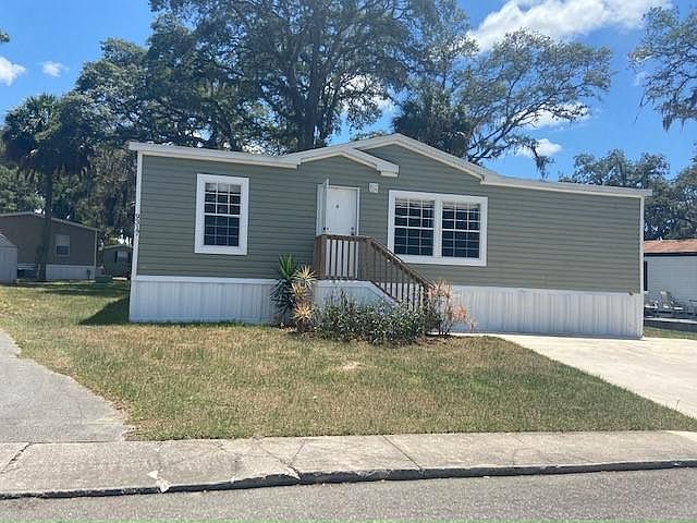 1st image of 9317 Victoria Ln #395