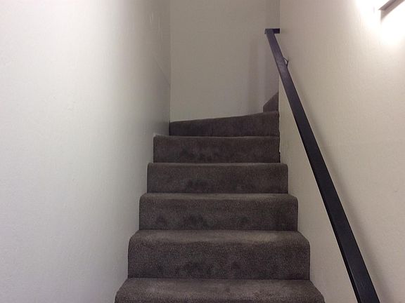 3rd image of 16705 Barnell Ave