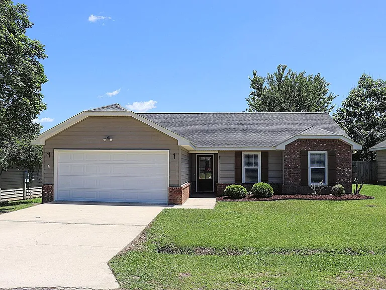22 Ansley — Photo 1