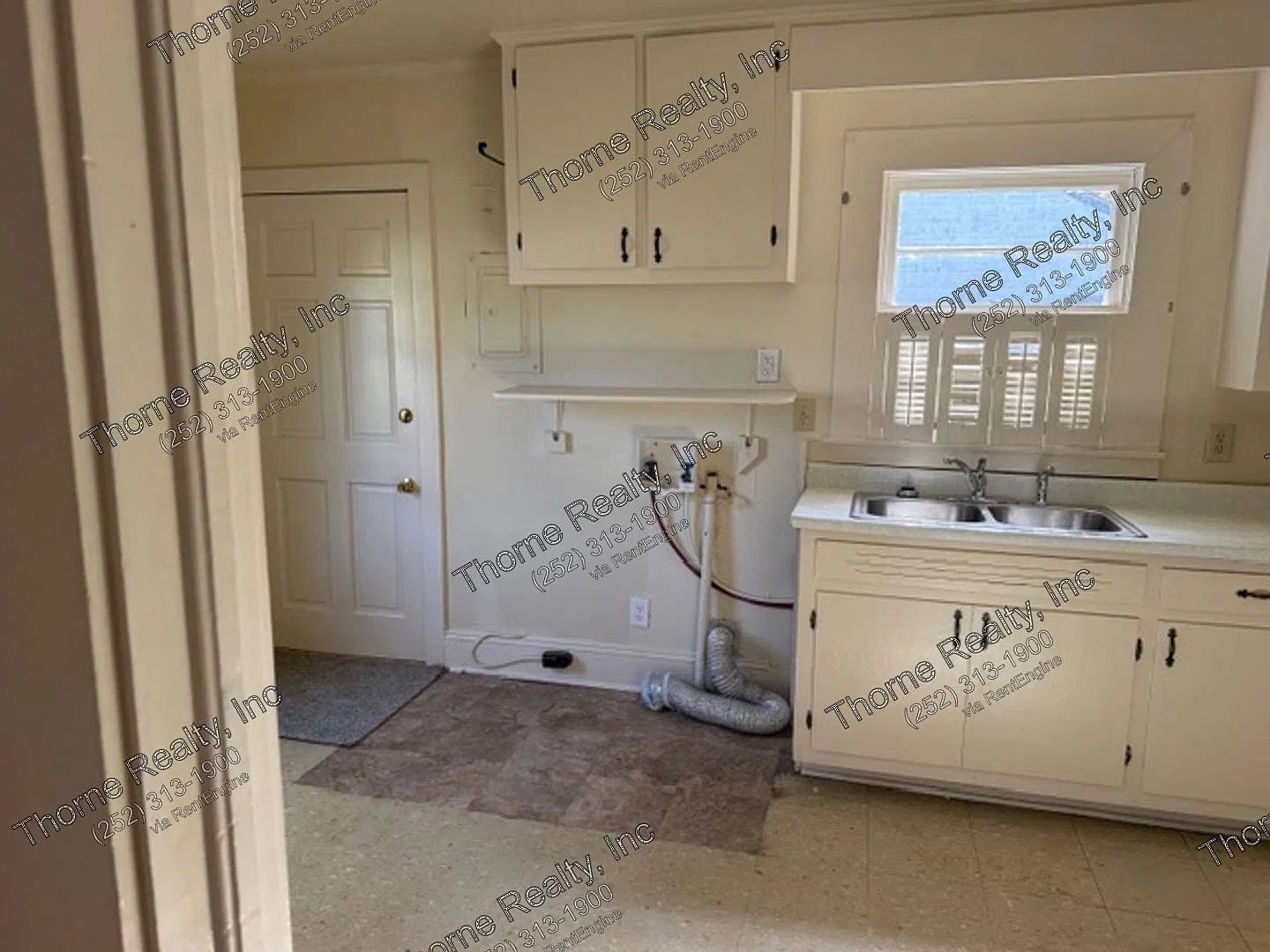 2 bed, 1.0 bath, 896 sqft, $895 — Photo 4