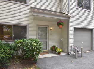 904 Hunters Run, Dobbs Ferry, NY 10522