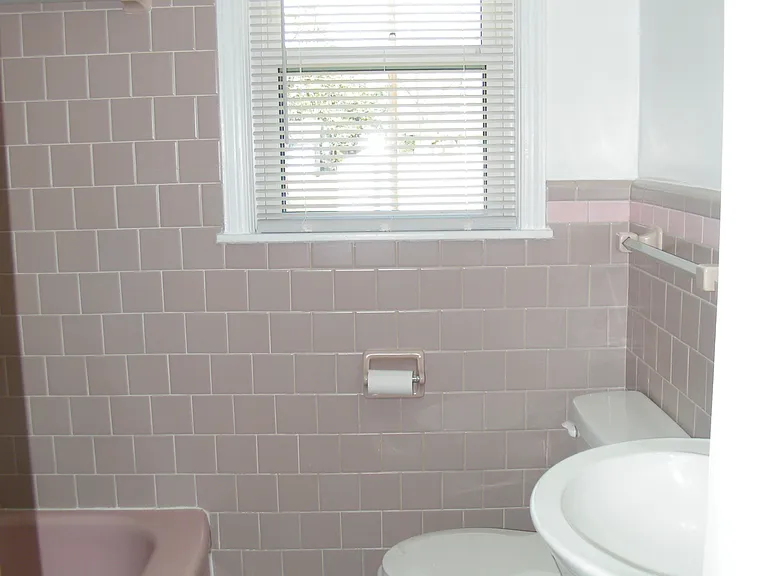 108 Coleraine Dr — Photo 15