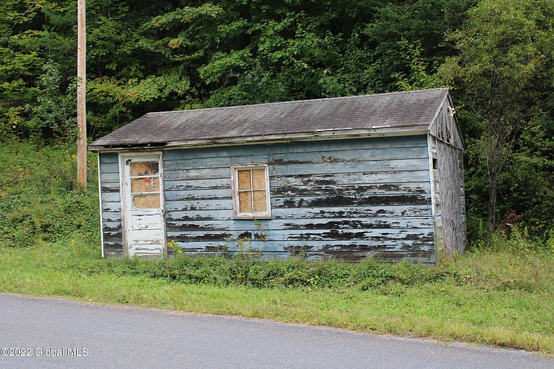 3rd image of 721 Smokey Avenue
