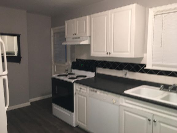 2nd image of 7219 Wyandotte St