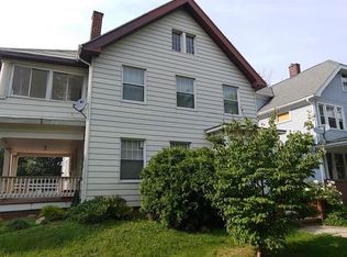 3203 Sycamore Rd, Cleveland Heights, OH 44118