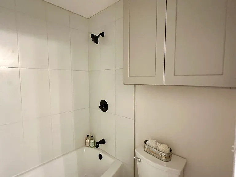 115 E Vine St — Photo 17