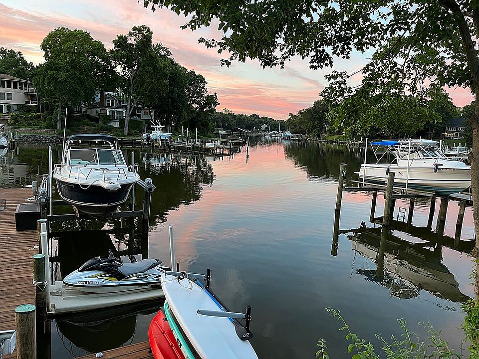Dock
