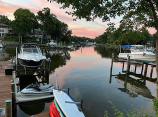 732 Oak Grove Cir, Severna Park, MD