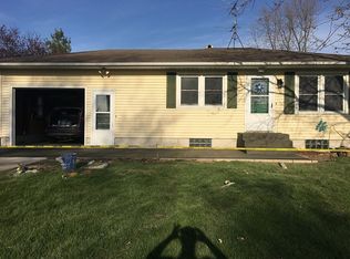 13627 138th St W, Taylor Ridge, IL 61284