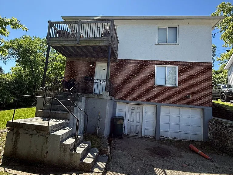 39 Glen Este Pl — Photo 1
