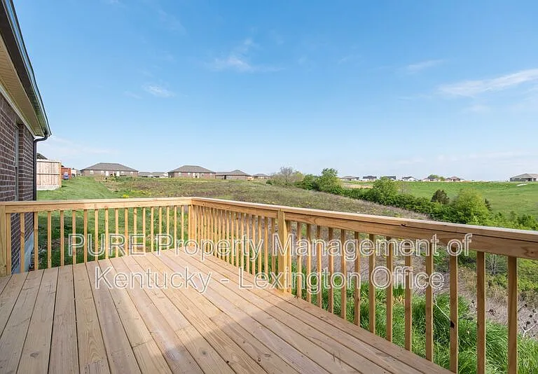 723 Leeward Ct — Photo 22