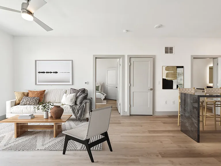 The Point on 38th Apartments — Photo 22