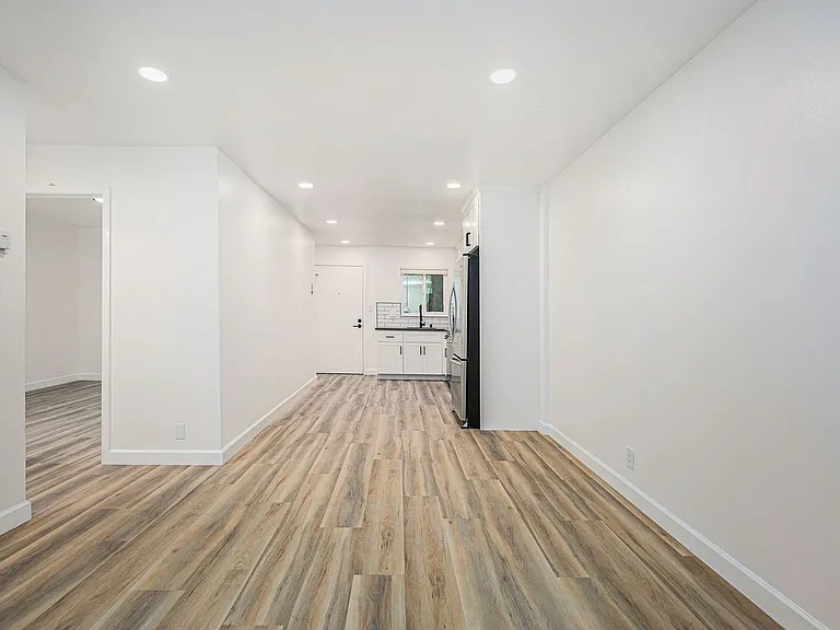Montecito Ave 137 — Photo 18