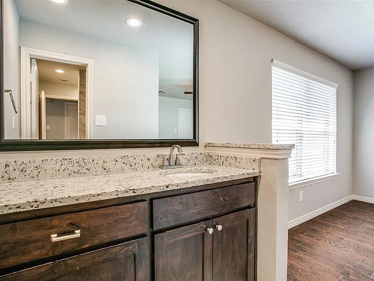 3000 Penny Ln — Photo 11