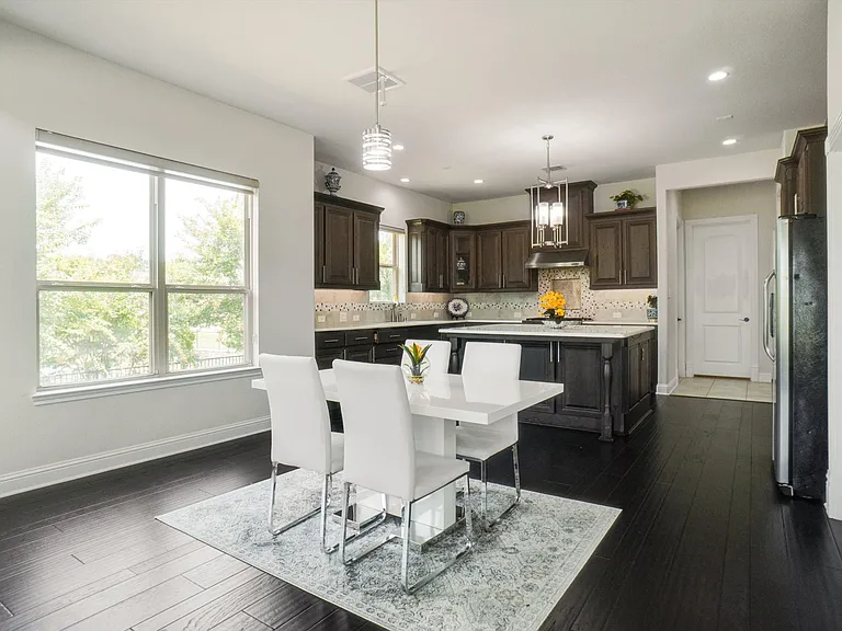 2404 Palmetto Way — Photo 8