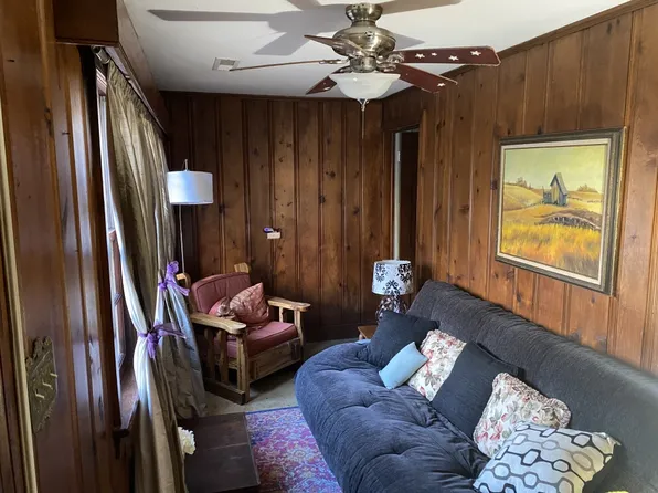 1151B Pen Park Rd, Charlottesville, VA 22901