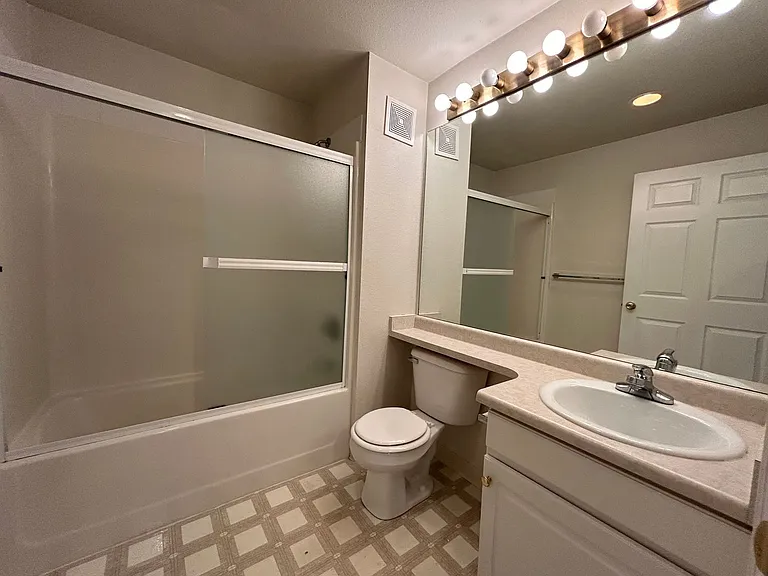 6675 S Lemay Ave #D3 — Photo 8