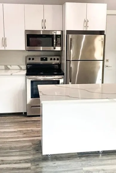855 Lake Street — Photo 16
