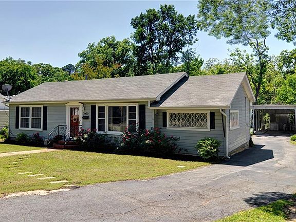 3rd image of 909 Lydick Ln